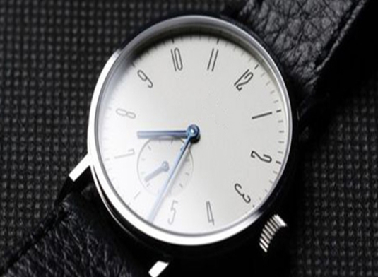 保护朗格手表免受生锈的方法