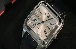 雅典手表的表盘生锈是什么引起的